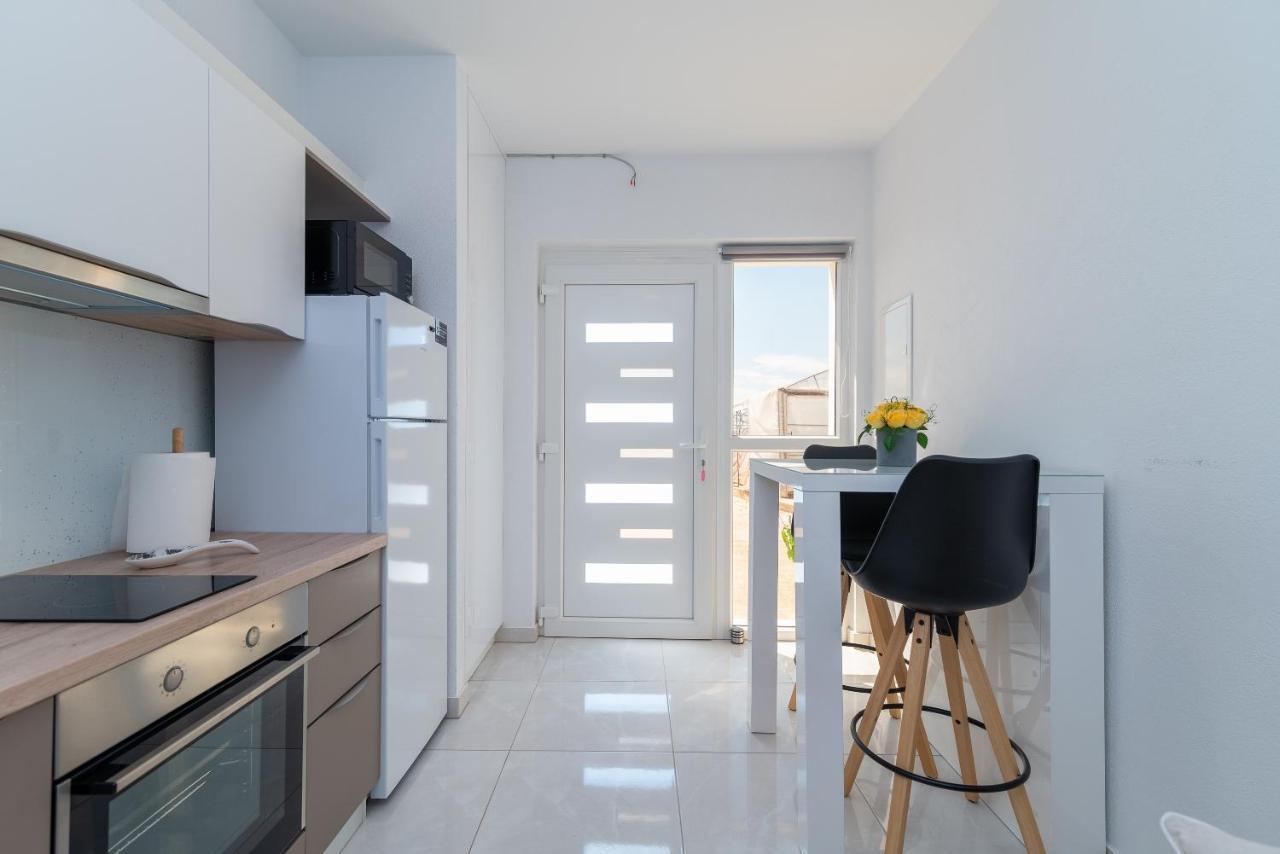 Apartment Leo Trogir Eksteriør bilde