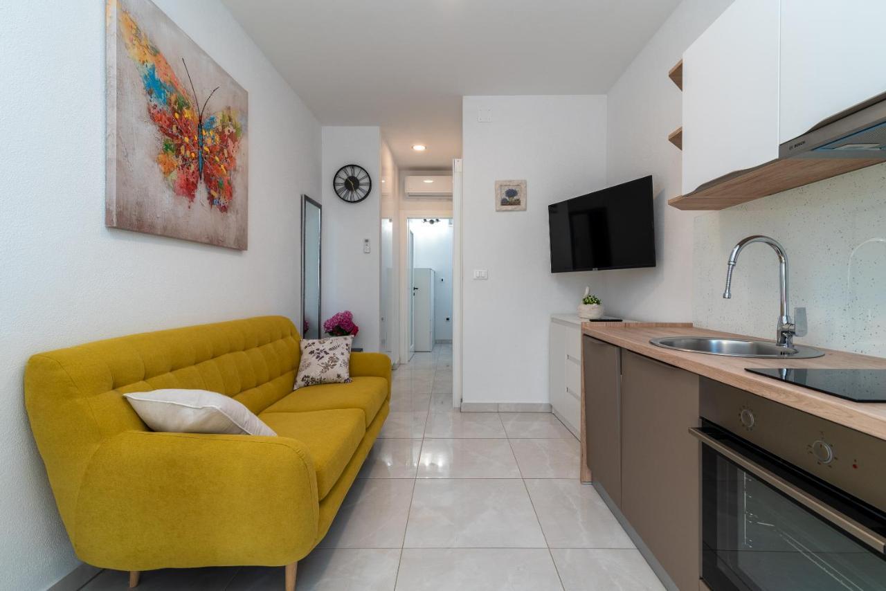 Apartment Leo Trogir Eksteriør bilde