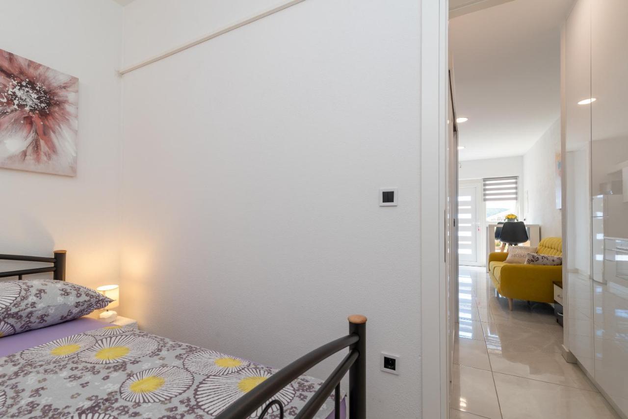 Apartment Leo Trogir Eksteriør bilde