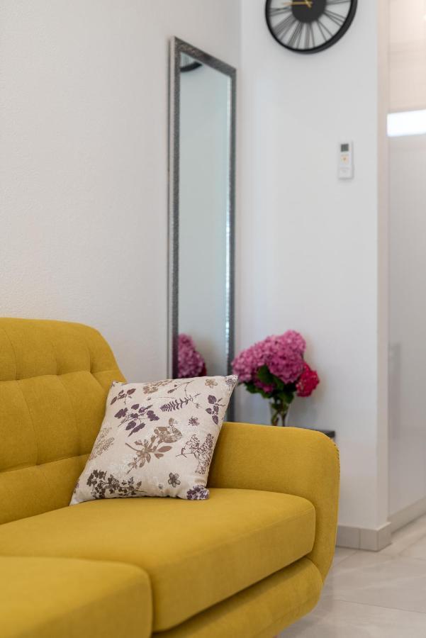 Apartment Leo Trogir Eksteriør bilde