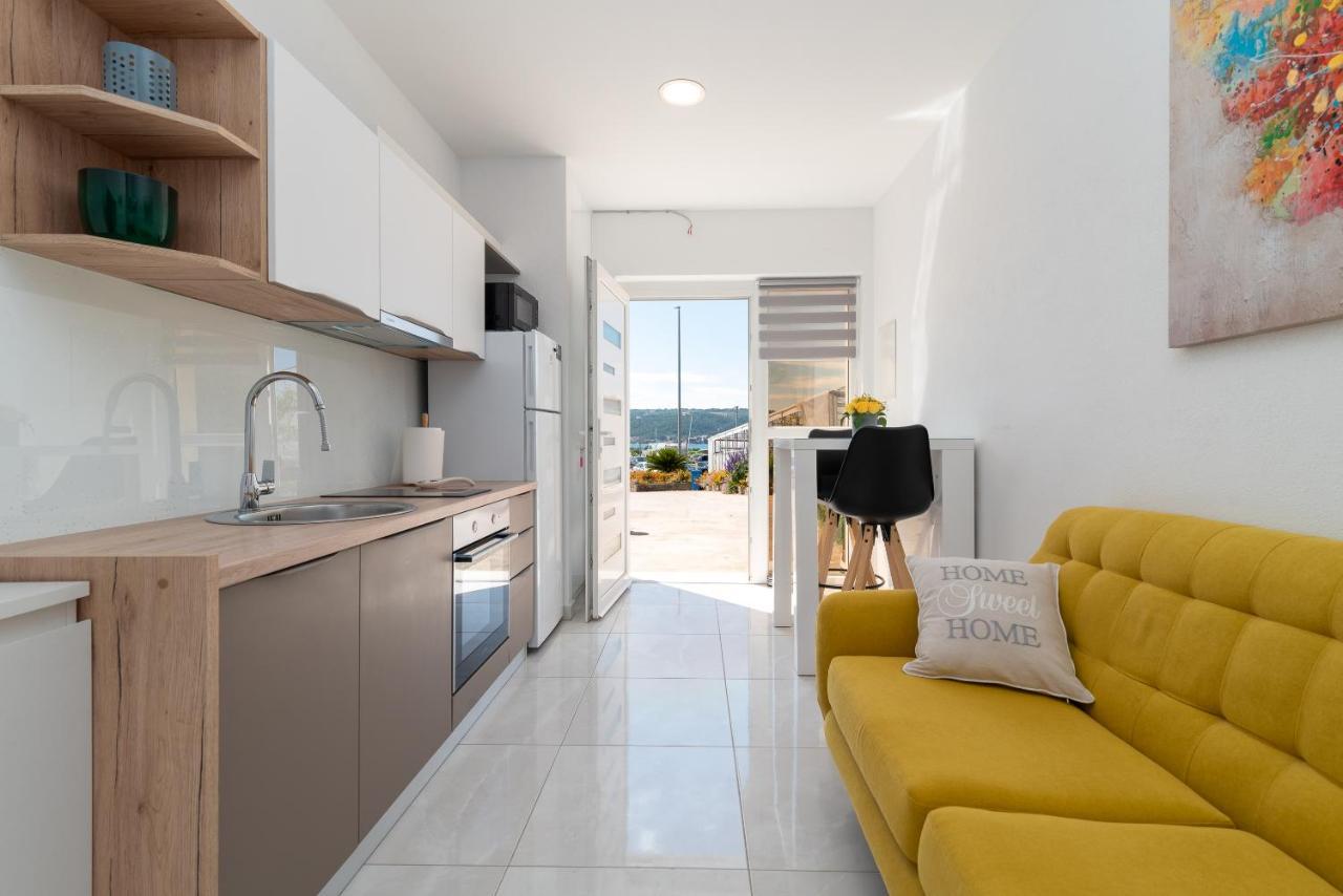 Apartment Leo Trogir Eksteriør bilde
